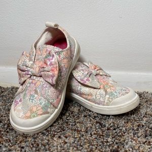 Blowfish Size 7 Girls Floral Sneakers